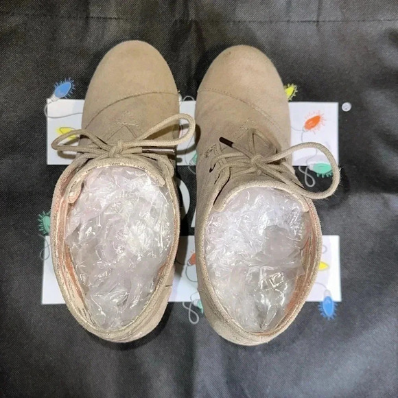 Tom’s Women Suede Tan Wedge Ankle Bootie Shoe Size 8 - Picture 12 of 14